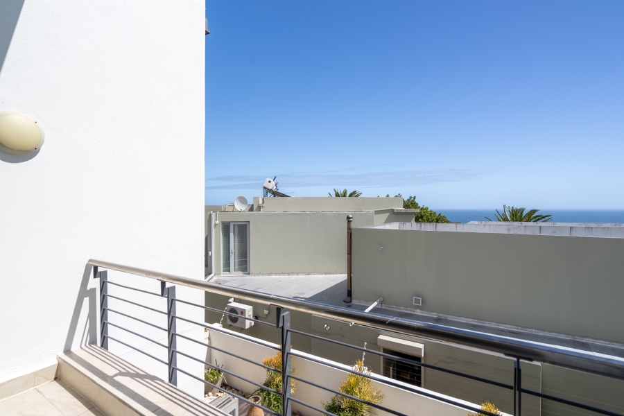 2 Bedroom Property for Sale in Camps Bay Western Cape